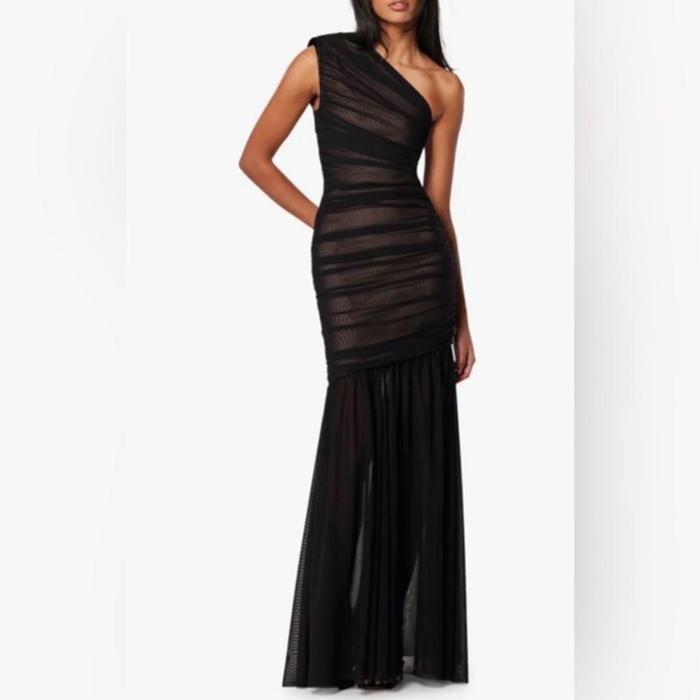 Elliatt Vienna Ruched One-Shoulder Gown Black